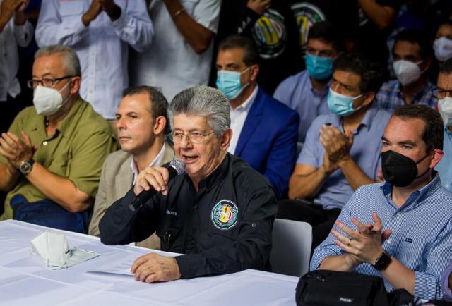 Oposición venezolana confirma que participará en 'megaelecciones' en noviembre