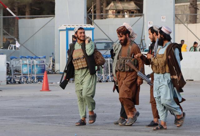 Los talibanes admiten que "podría" no haber mujeres en altos cargos gubernamentales
