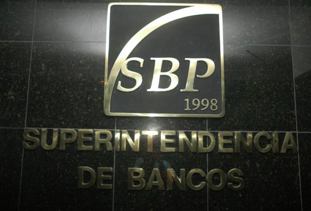 Regulador bancario de Panamá deplora desempeño de Banco General