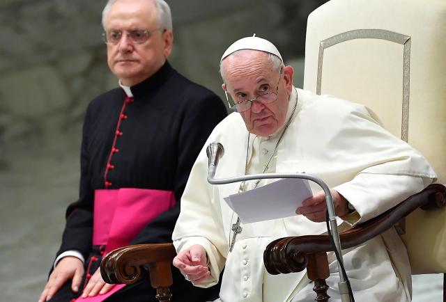El Papa expresa su "vergüenza" por la incapacidad de la Iglesia en casos de abuso