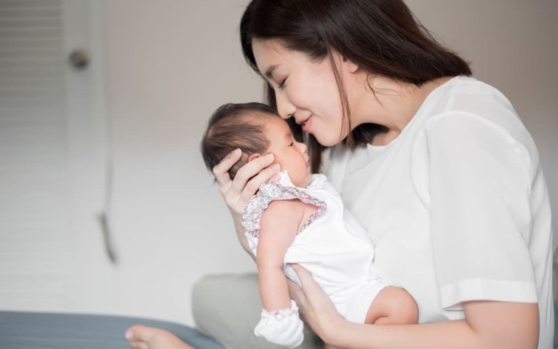 ¿Qué síntomas indican que podrías tener ovarios poliquísticos? Conoce cómo alcanzar la maternidad en Colombia