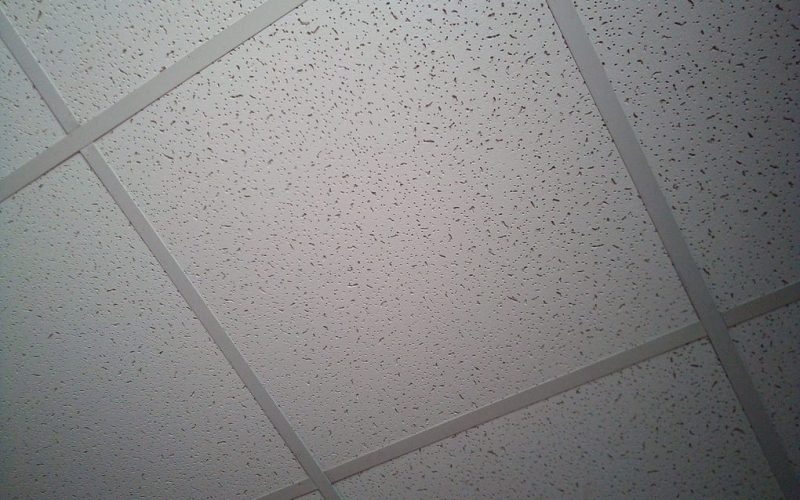 Ventajas de los emparrillados para cielos rasos: calidad y diseño en Panamá