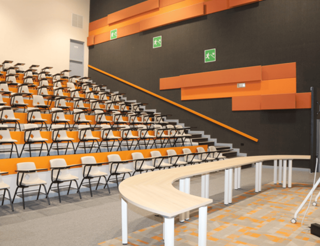 Aprende cómo alquilar una sala de eventos corporativos en Panamá