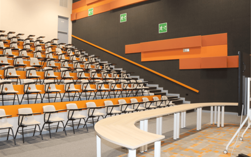 Aprende cómo alquilar una sala de eventos corporativos en Panamá